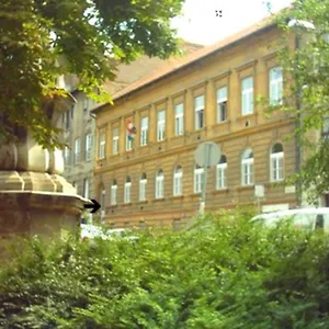 Season Hostal
